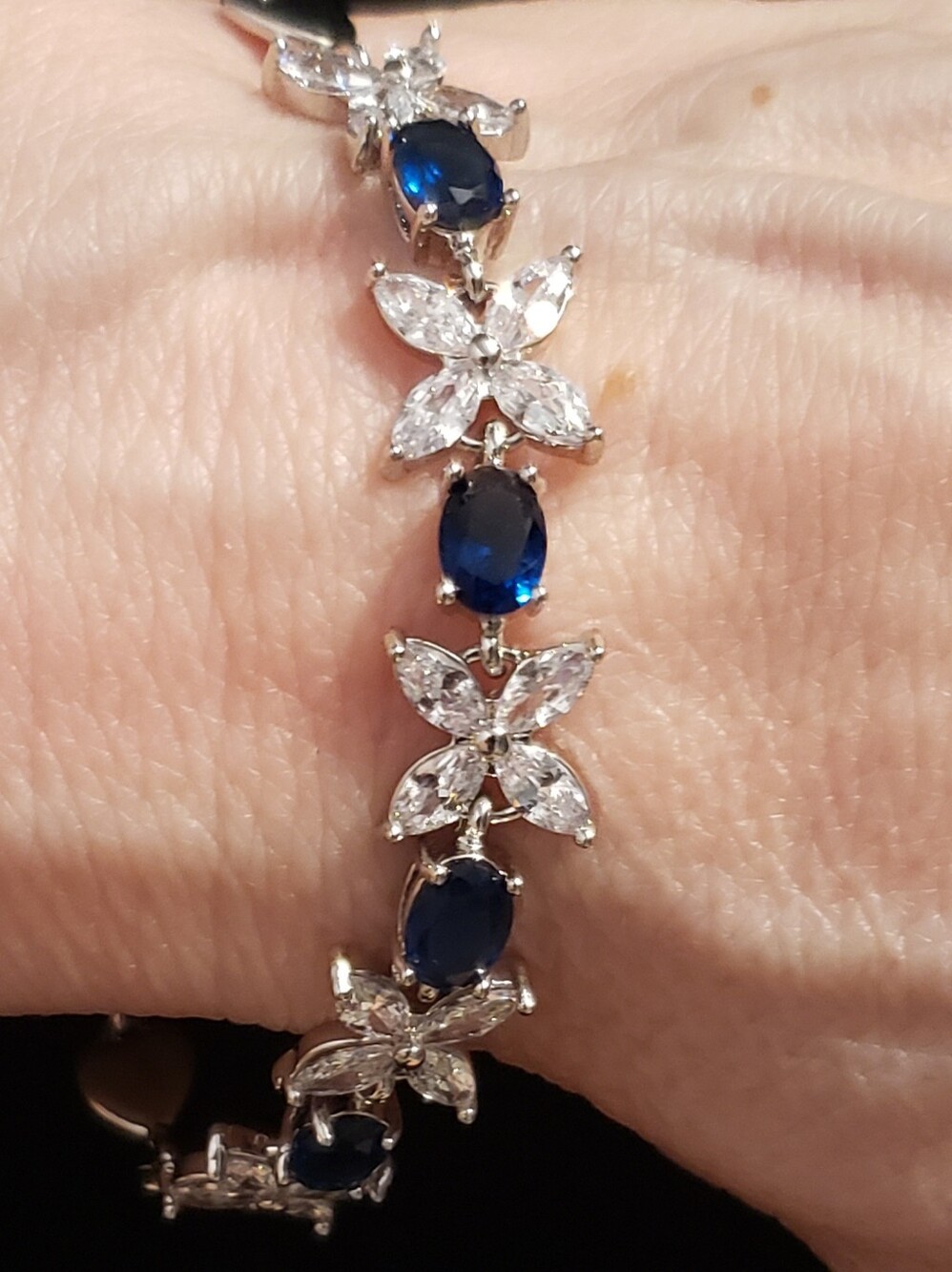 NEW Blue Sapphire & White Sapphire Fashion Tennis Bracelet, Faceted, Silvertone.